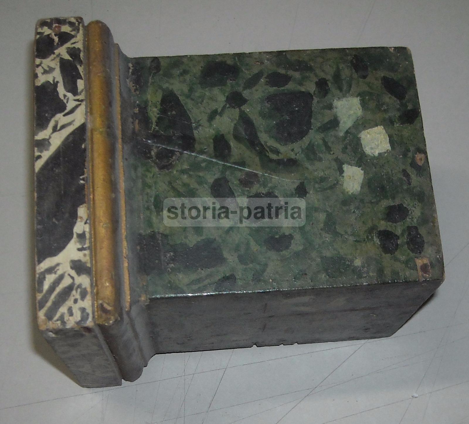 Antico Soprammobile, Utile Supporto Per Scultura, Legno Laccato Marmorizzato, Raro immagine 7