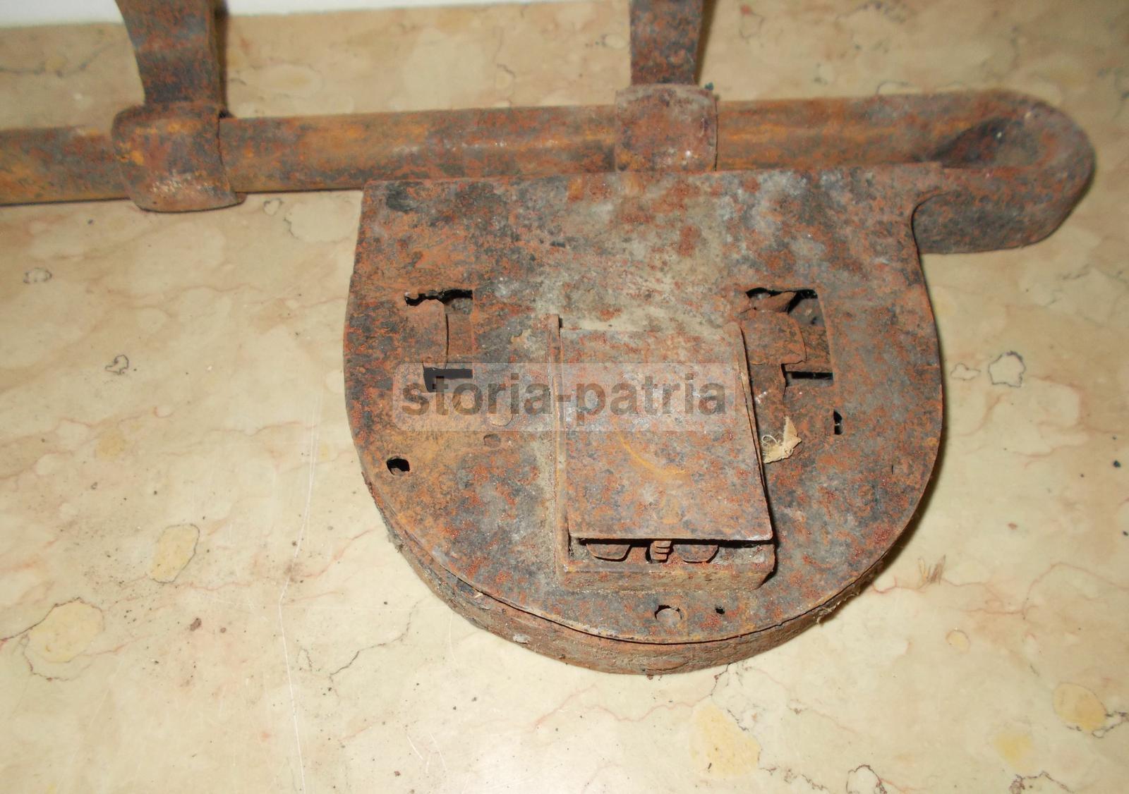 Tecnica, Artigianato, Antico Ferro Battuto, Decorativa Serratura Con Catenaccio immagine 3